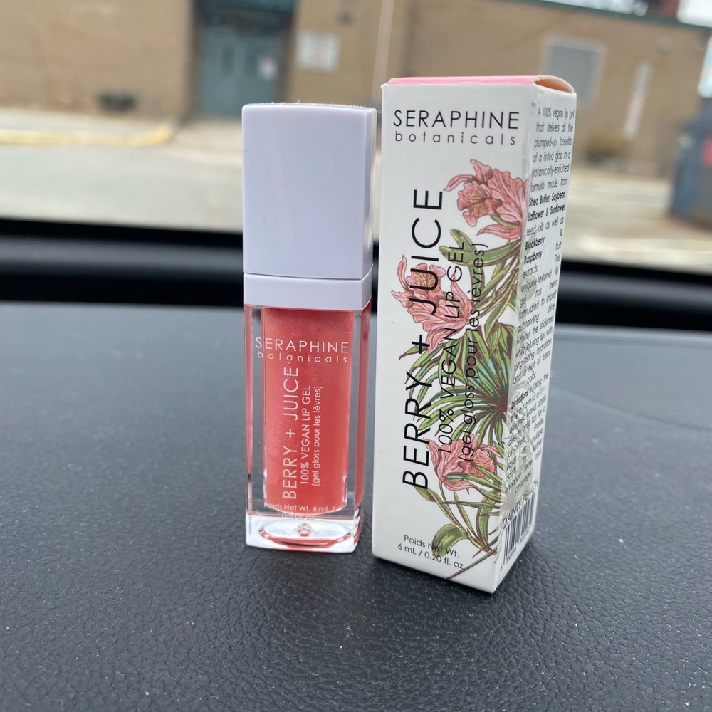 BERRY & juice Botanicals Lip Gel - Picture 5 of 11